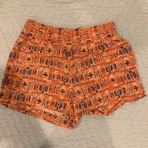 Madewell colorful printed pull on shorts